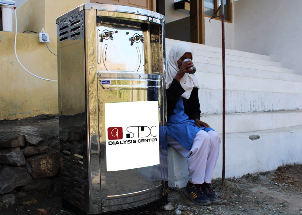 Cold clean drinking water cooler
